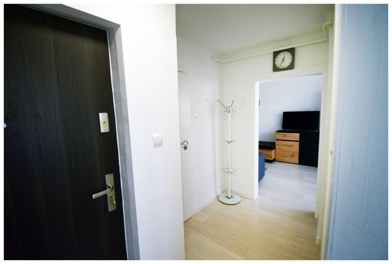 Ferienwohnung Color24 Centrum Nisko Exterior foto