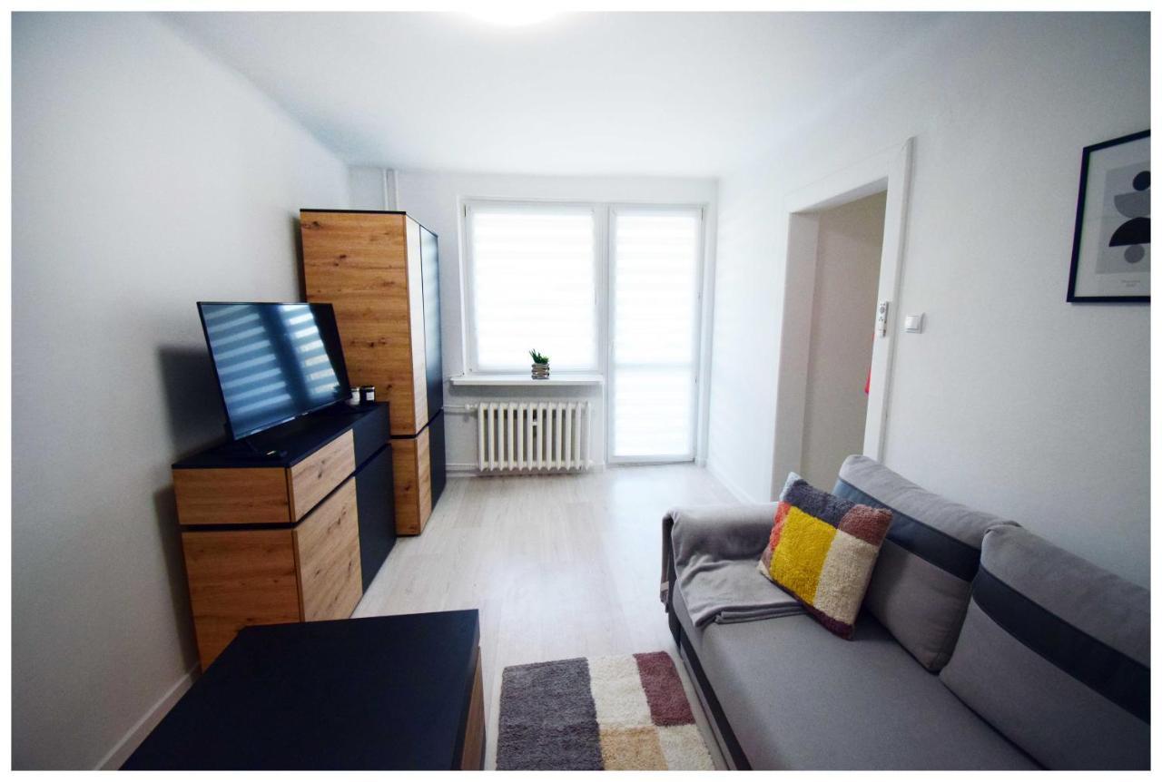 Ferienwohnung Color24 Centrum Nisko Exterior foto